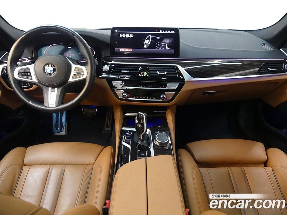 BMW 5 Series (G30) 520i M Sports (02.2022)