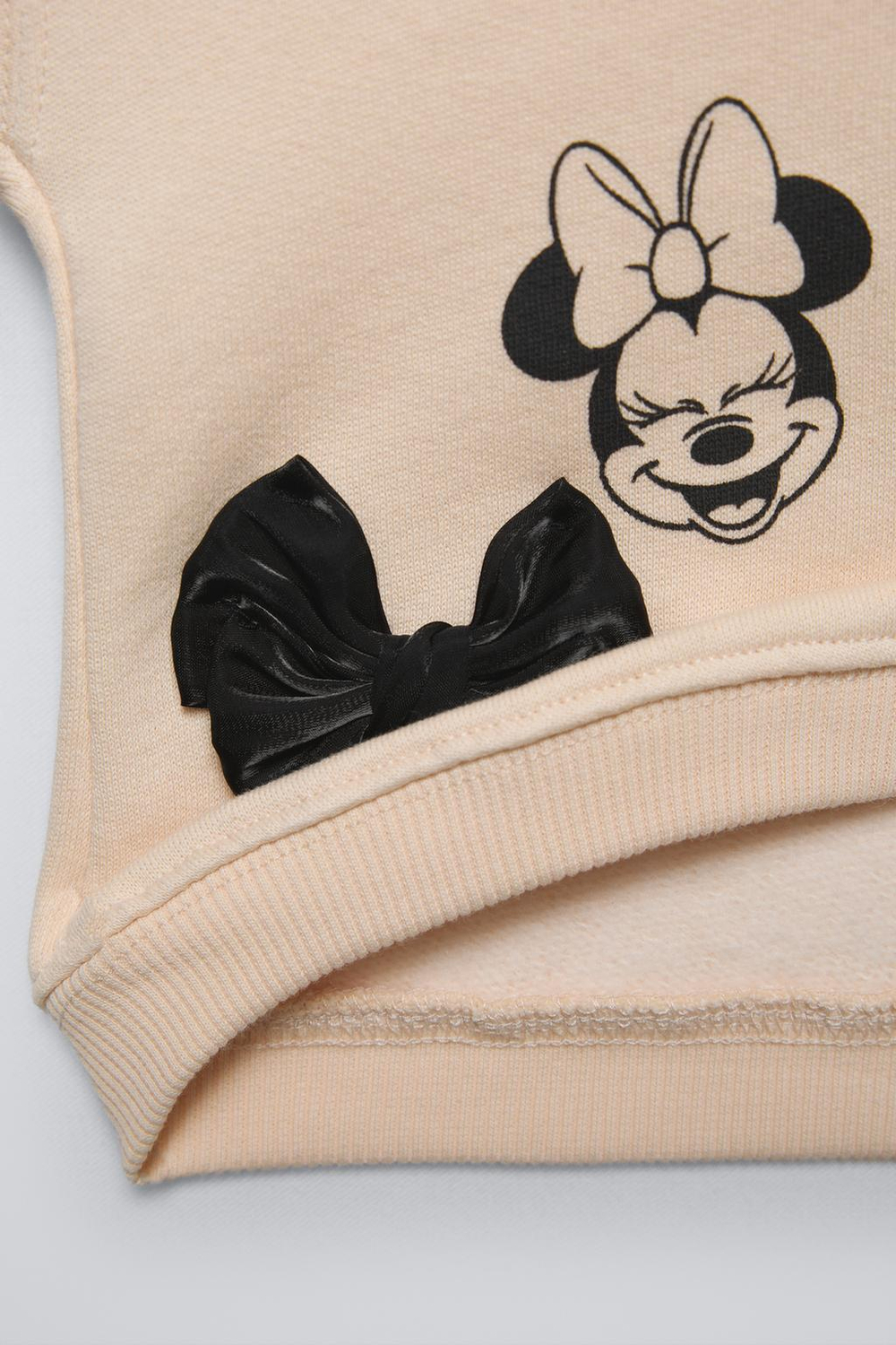 Толстовка с принтом minnie mouse © disney и бантами