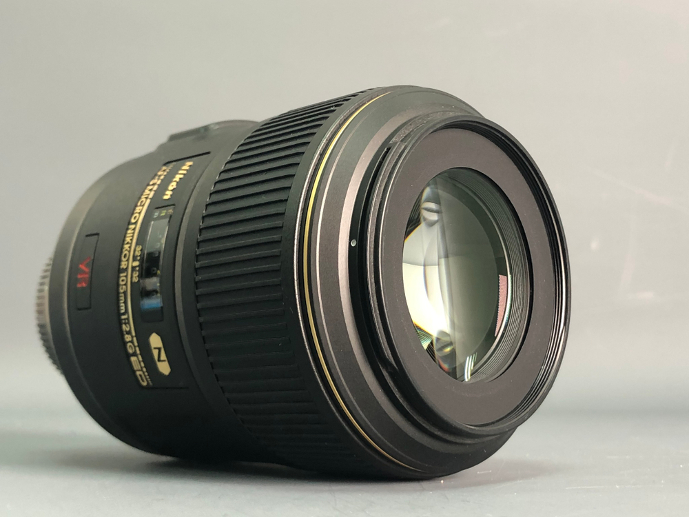 Nikon 105mm 2.8G IF-ED AF-S VR Micro-Nikkor