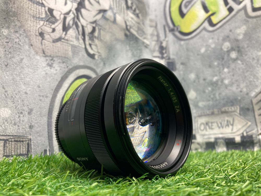 Sony Carl Zeiss Planar T*85mm 1.4 ZA (SAL-85F14Z)