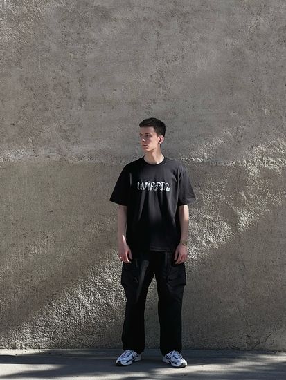 Футболка UNIFORM Liquid chrome чёрный