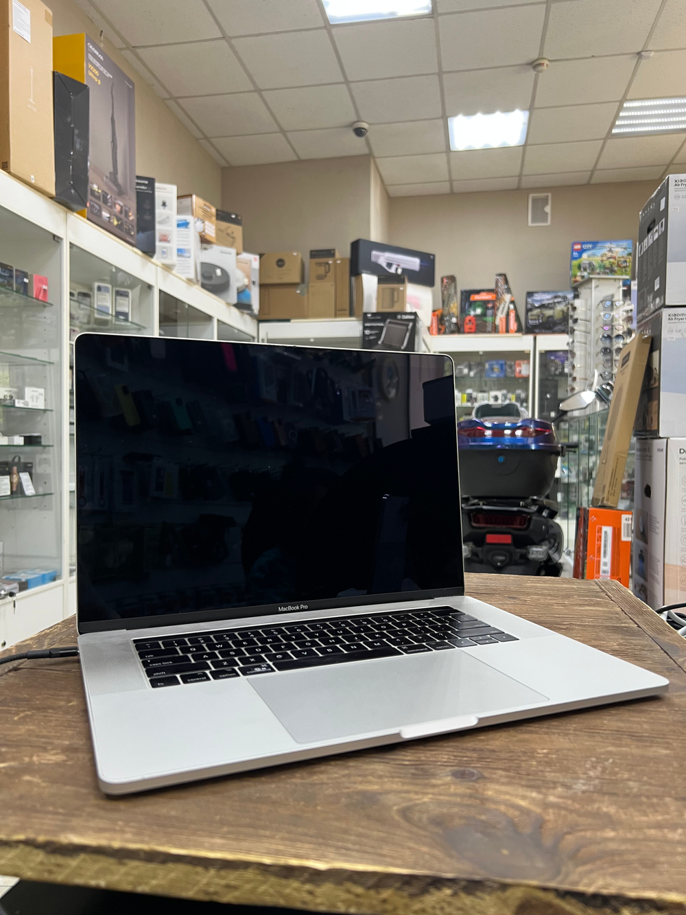 Б/У MacBook Pro 15 2017 i7/16/512Gb