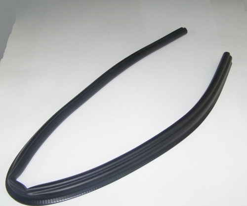 Уплотнитель капота /2190 Гранта FL/ задний (LADA)