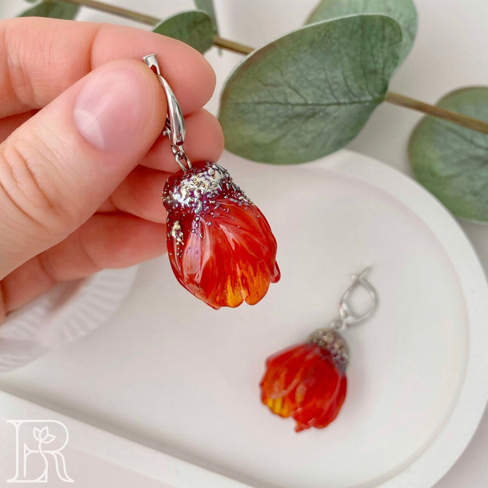 LEFIREL' Серьги серебряные женские "Рания" с цветами из муранского стекла / ювелирные украшения из родированного серебра 925