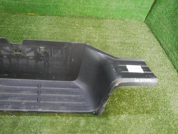 Накладка заднего бампера Toyota Hilux 8 (2015-н.в.)