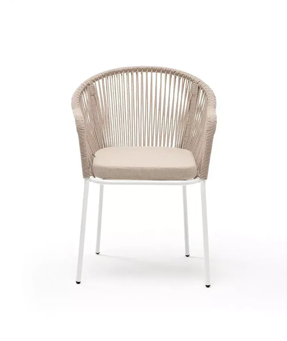 "Лион" стул плетеный из роупа, каркас из стали белый муар, роуп бежевый круглый, ткань бежевая 052