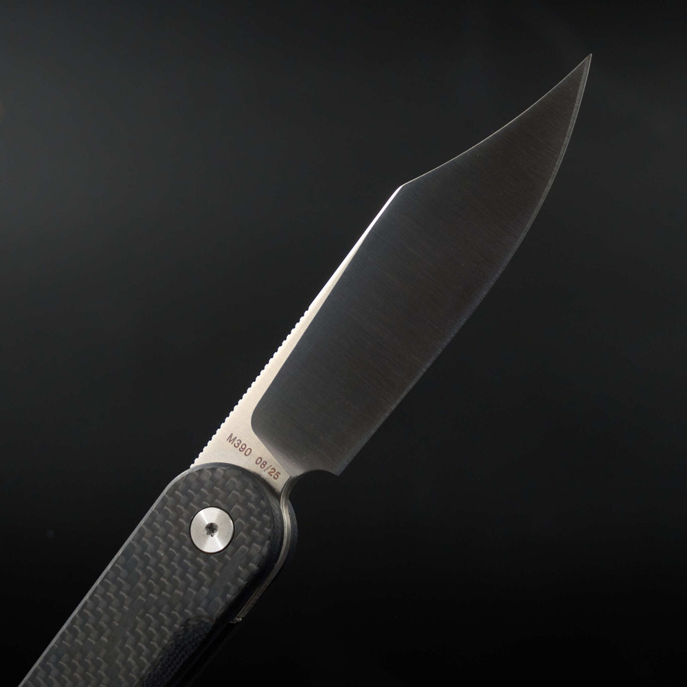Navaja Compact Black CF