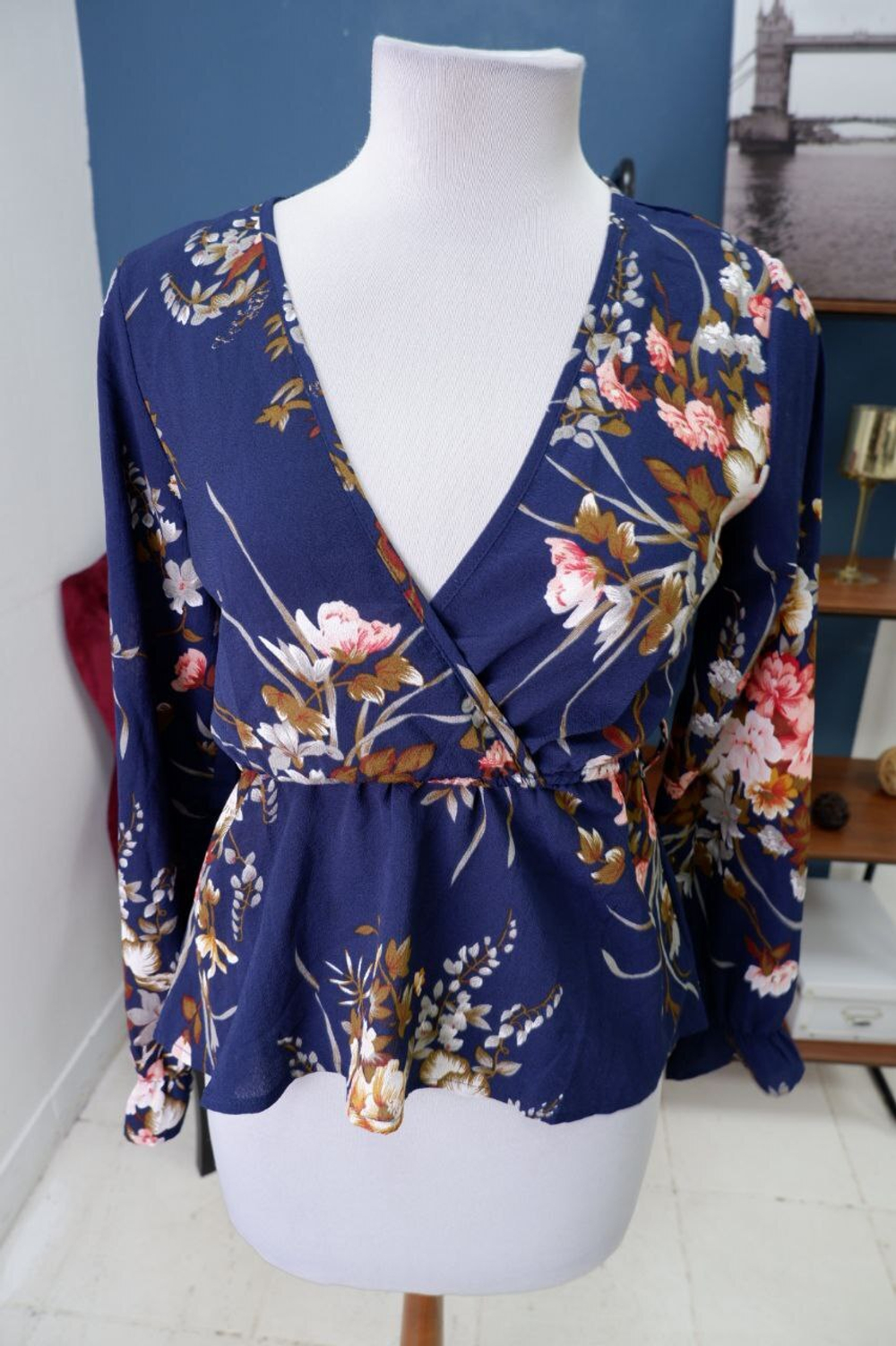 Блуза на запах 44 размер