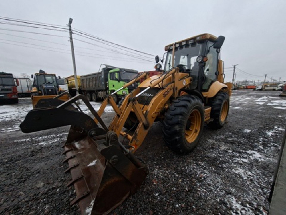 REDSTAR T28* Экскаватор-погрузчик T28/28 (Дизельный, 4,8 л, 102 л.с., АТ)