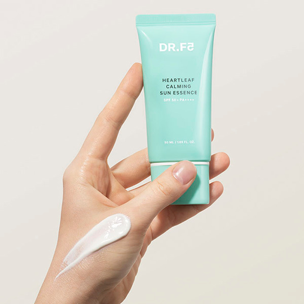 Смягчающая солнцезащитная эссенция Хартлиф SPF50+ PA++++ DR.F5 Heartleaf Calming Sun Essence 60мл