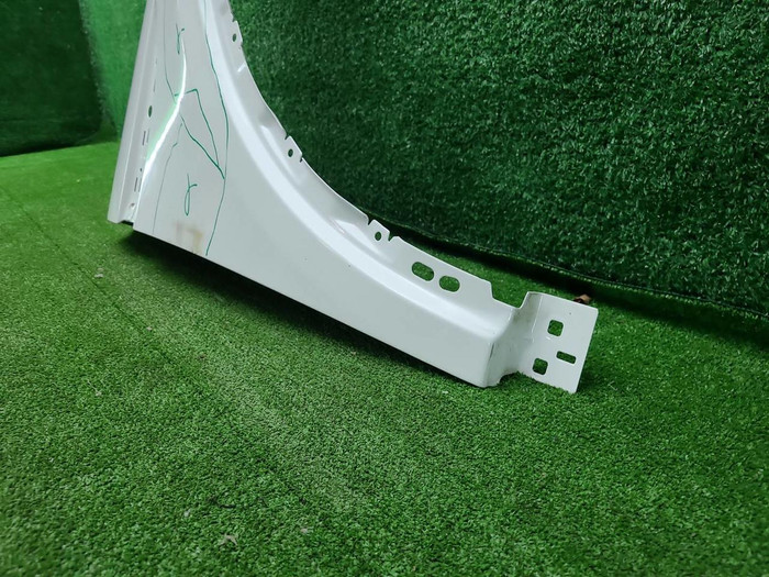 Крыло переднее правое Jaguar E-PACE (2017-н.в.)