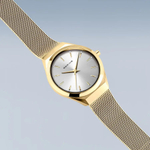 Женские наручные часы Bering  18729-330