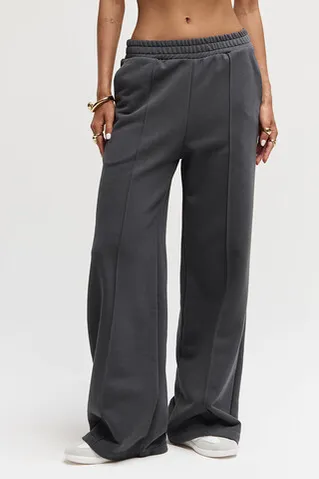 Брюки клеш со стрелкой цвета антрацит