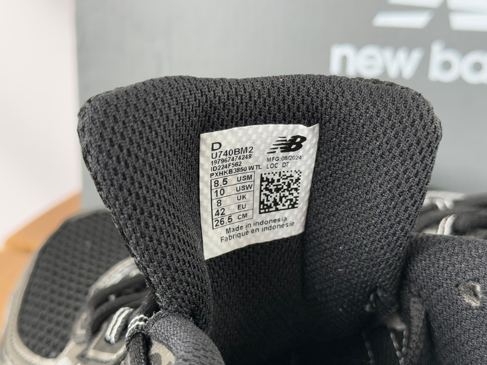 New Balance 740 Black Silver Metallic
