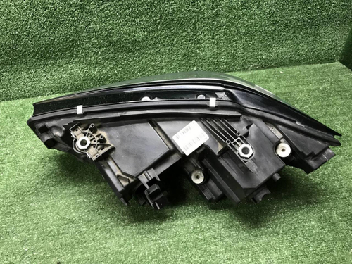 Фара правая BMW 3er G20 (2018-2022) LED