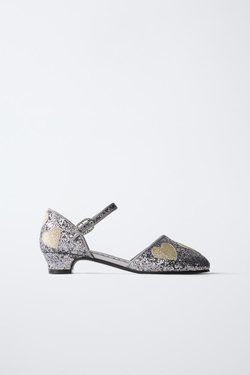 ZARA ТУФЛИ НА КАБЛУКЕ С БЛЕСТКАМИ И СЕРДЕЧКАМИ, СЕРЕБРИСТЫЙ