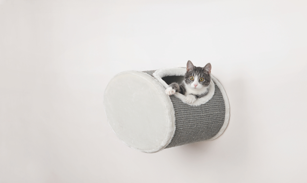 Подвесной домик для кошек Trixie Cuddly Cave, размер 54×28×33см., кремовый