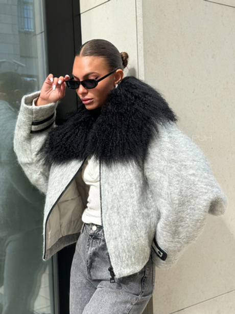 Серая куртка из шерсти со съемным мехом