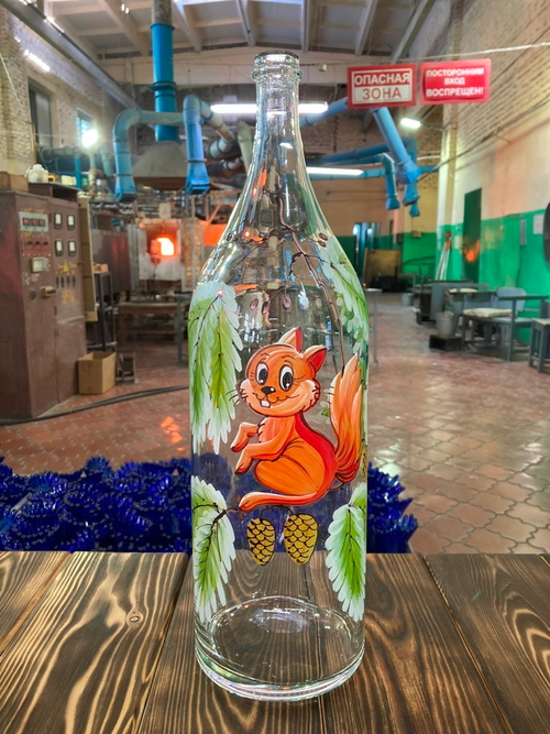 Четверть 3л. прозрачное стекло, Белочка