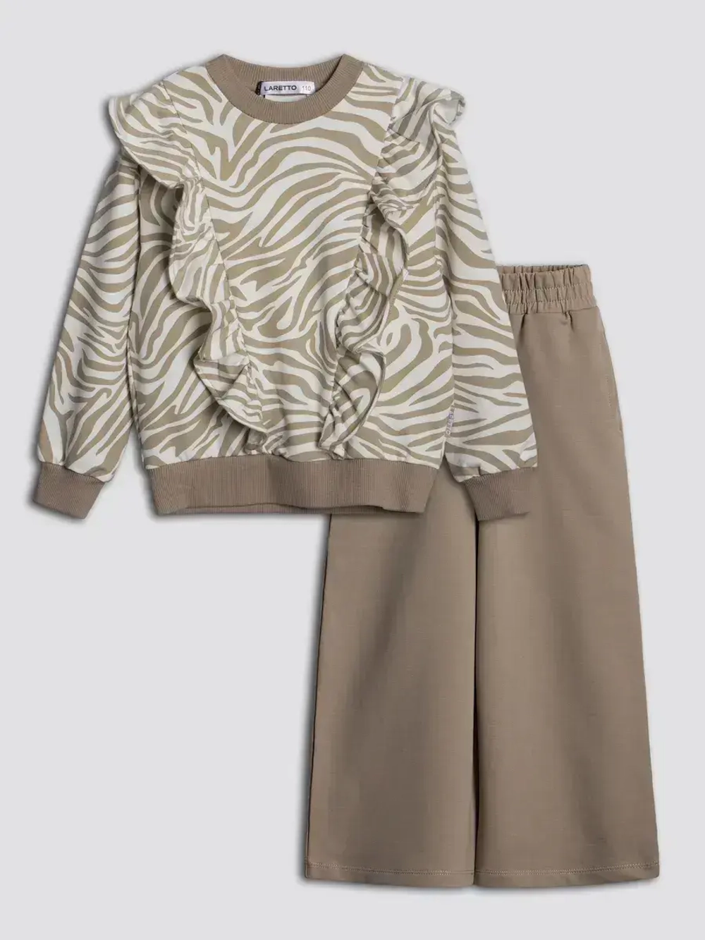 Костюм для девочки на осень