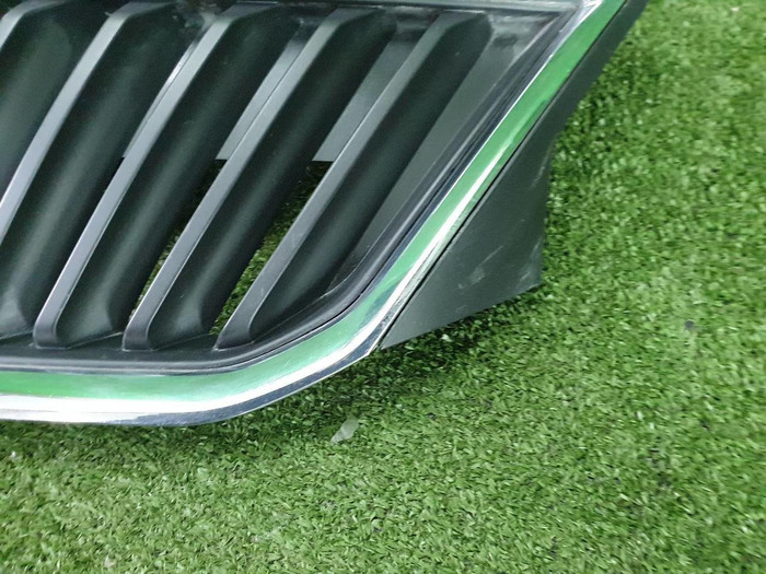 Решетка радиатора Skoda Rapid 1 (2012-2020)