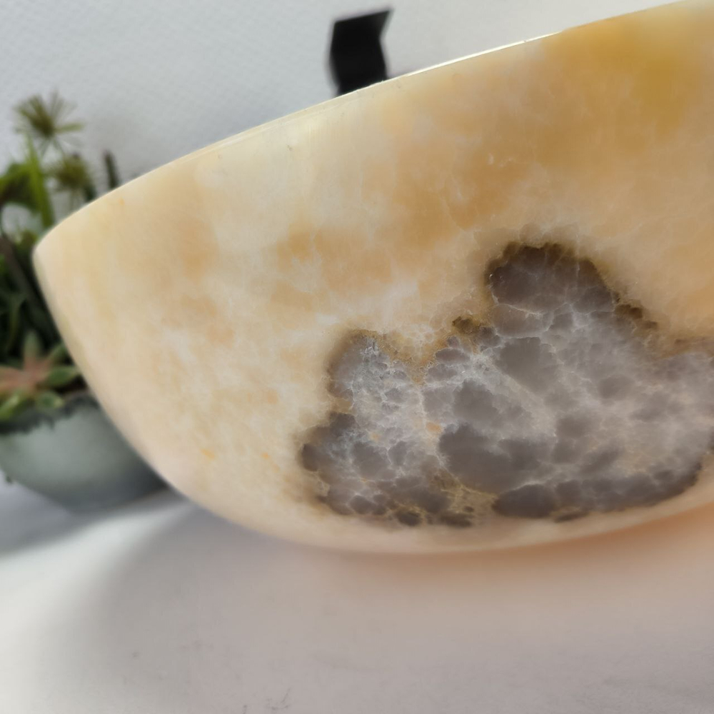 Раковина из оникса Bowl Yellow TinLip BO-62930 40*40*15 140