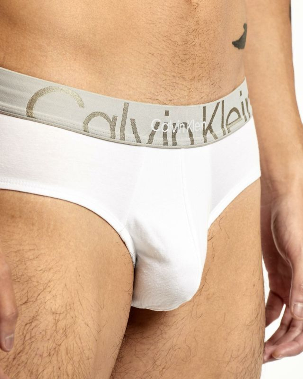Мужские спортивные боксеры Calvin Klein Embossed Icon Hip Brief 1P - white