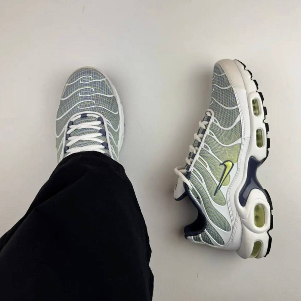 Nike Air Max Tn Plus Pebble Grey Lime