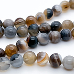 Агат, диаметр 8,2-8,3 мм, цена за 22-23 шт (1/2 нити)