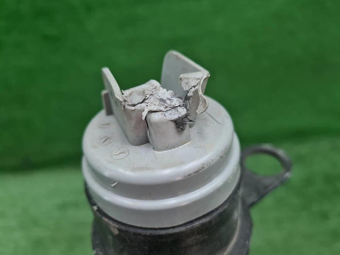 Стойка пневматическая передняя BMW I7 G70 (22-нв)