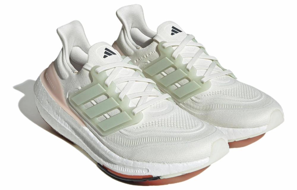 Кроссовки Adidas Ultraboost Light