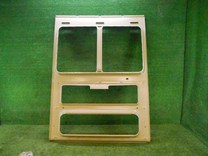 Панель боковины левая Mercedes Sprinter W901 (2000-н.в.)