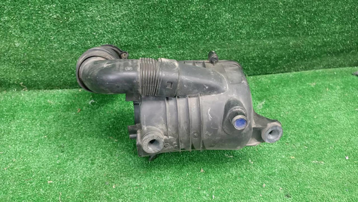 Корпус воздушного фильтра VW Golf 6 (2008-2012) 1.4