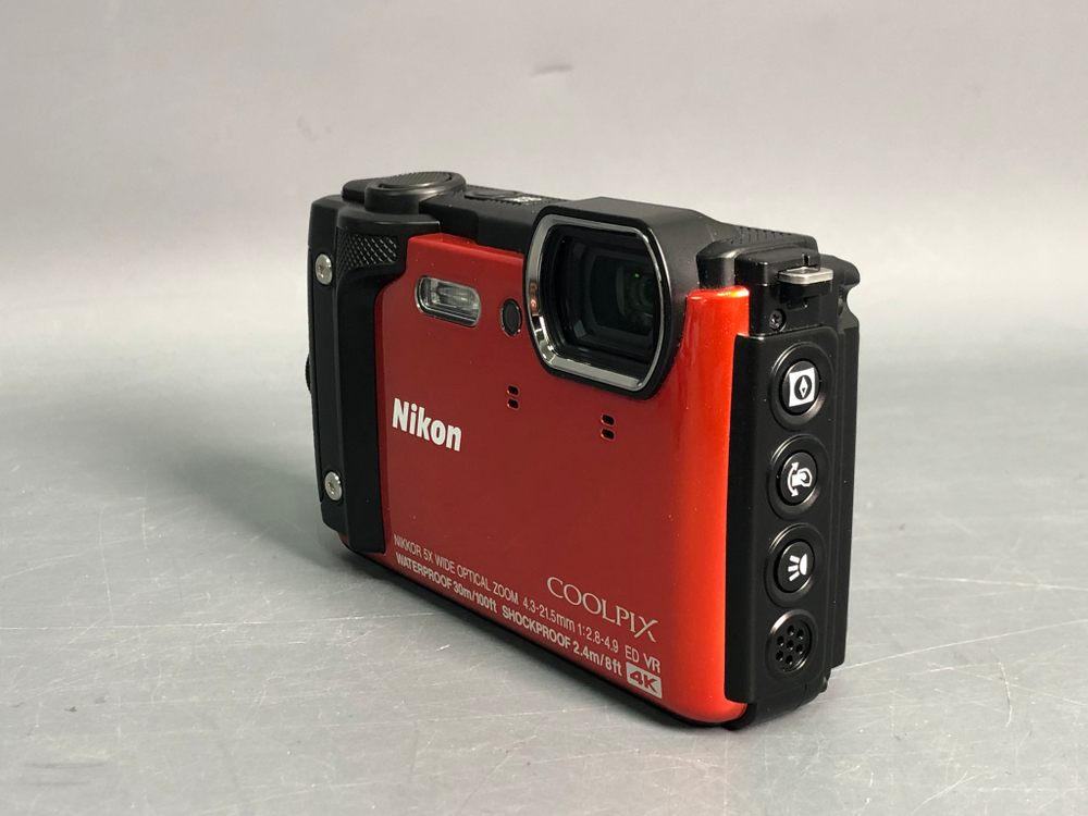 Nikon Coolpix W300