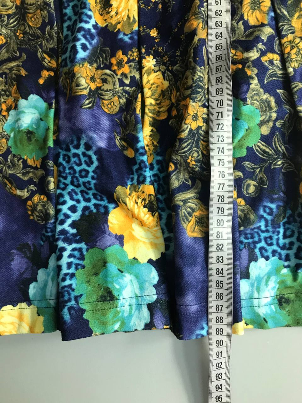 Платье Ninele яркое, приятное 42 размер