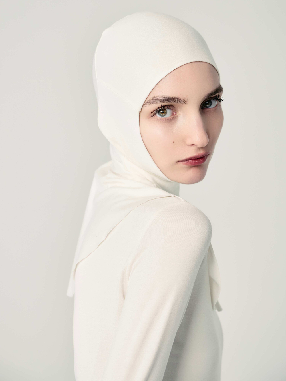 Балаклава Эдит белая