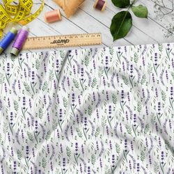 Ткань оксфорд 600 мелкие сиреневые полевые цветы на белом фоне