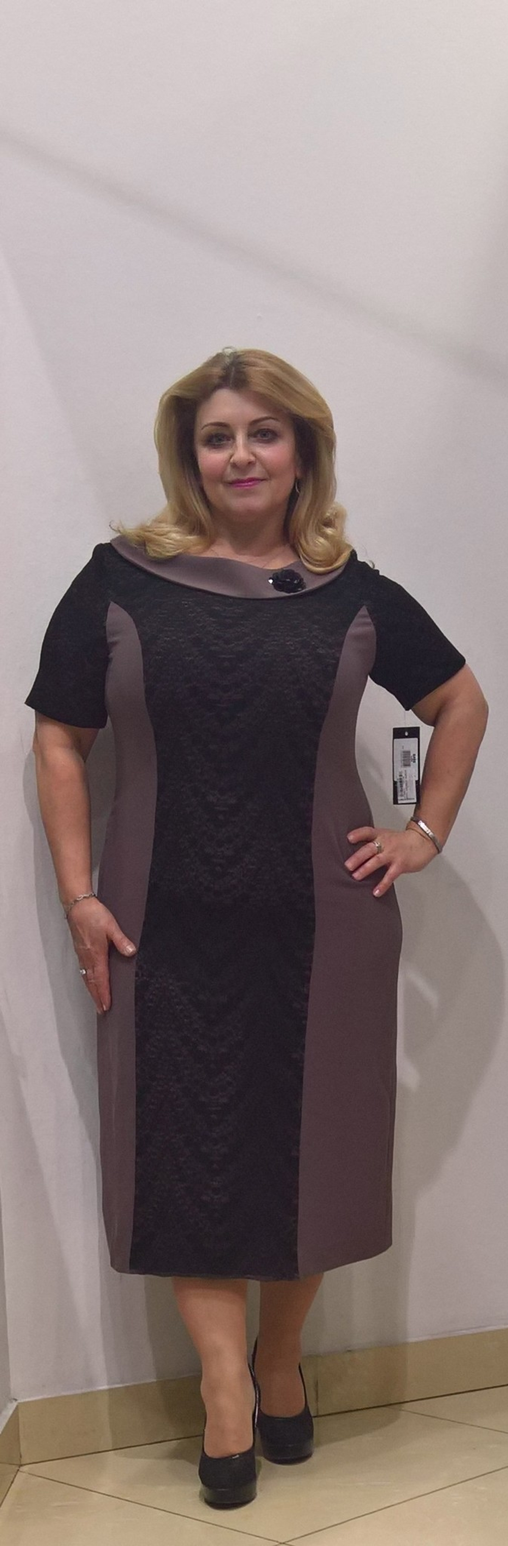 Комбинированное платье с гипюром