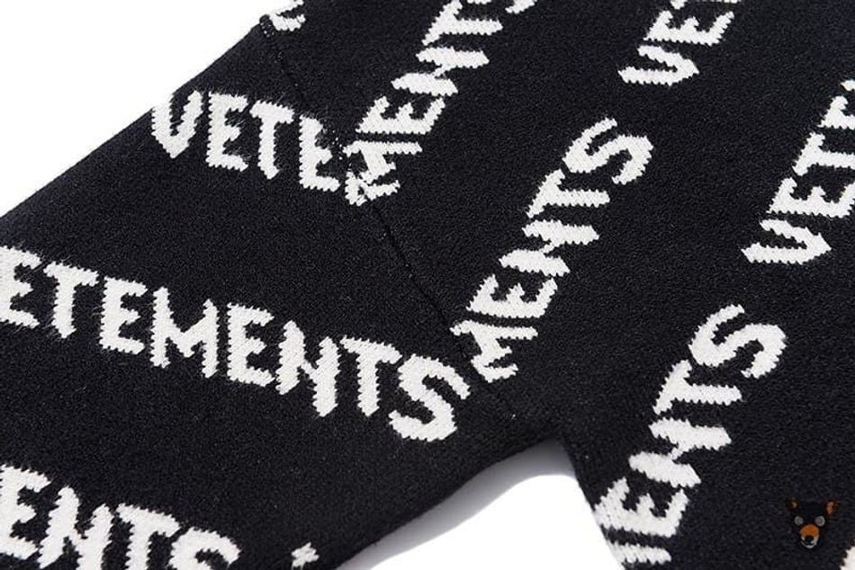 Свитер Vetements "Logos"