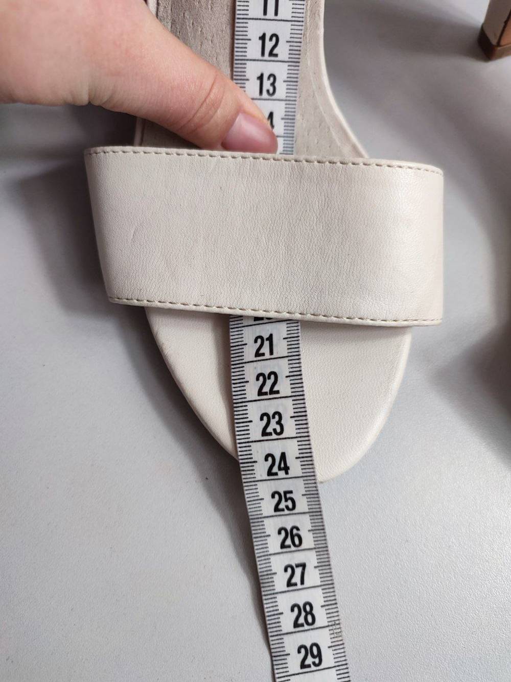 Босоножки Promod на каблуке 38 размер