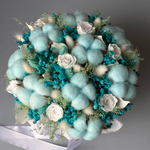 «Бирюза» - композиция из стабилизированных цветов и сухоцветов