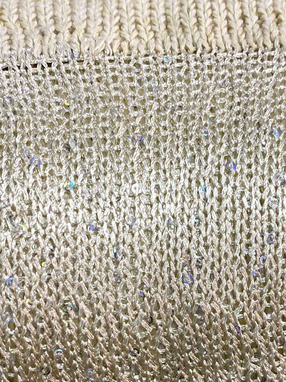 Пряжа на бобине 100% полиамид с пайетками (Италия) 100г -750м 230г