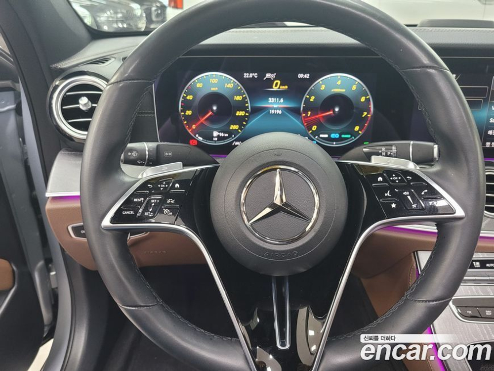 Mercedes-Benz E-Class W213 E350 4MATIC Avangarde (08.2022)