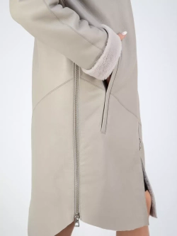 Дубленка зимняя натуральная с капюшоном