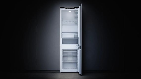 Встраиваемый холодильник Kuppersbusch FKG 8340.0i