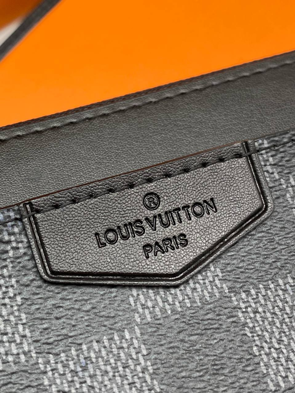 Клатч Louis Vuitton
