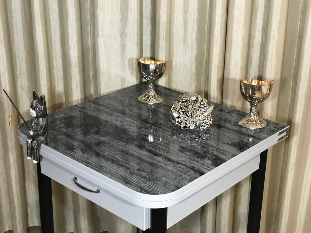 Кухонный раскладной стол с ящиком на черных ножках Silver