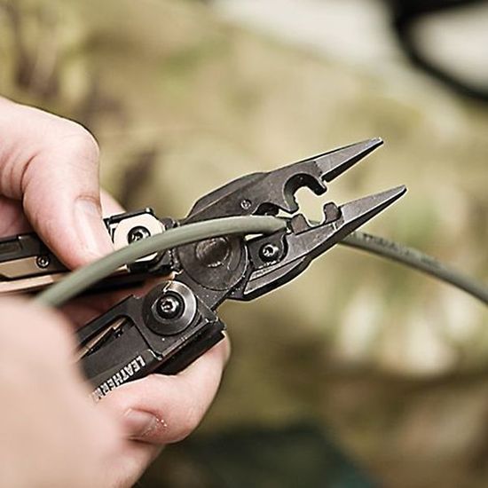 Мультитул-инструмент Leatherman Мод. MUT EOD BLACK (15^)(12,7см)(317г.)(чехол: нейлон MOLLE-BLACK)