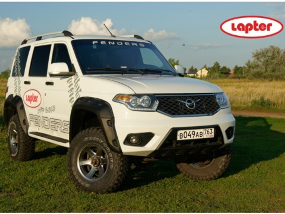 Расширители колёсных арок УАЗ Патриот NEW с накладками на бампер (2 бака)