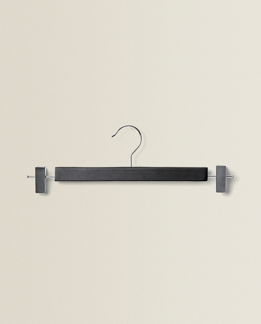 ZARA HOME ЛАКИРОВАННАЯ ДЕРЕВЯННАЯ ВЕШАЛКА С ЗАЖИМАМИ (НАБОР ИЗ 3 ШТ.), ЧЕРНЫЙ